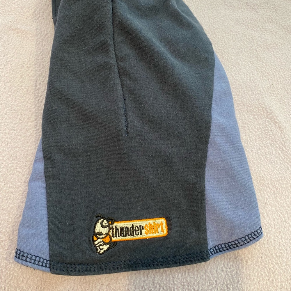 Thundershirt M